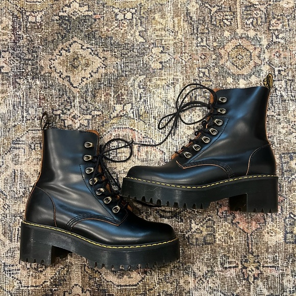 Dr. Martens Leona Platform Ankle Boot - Picture 2 of 6